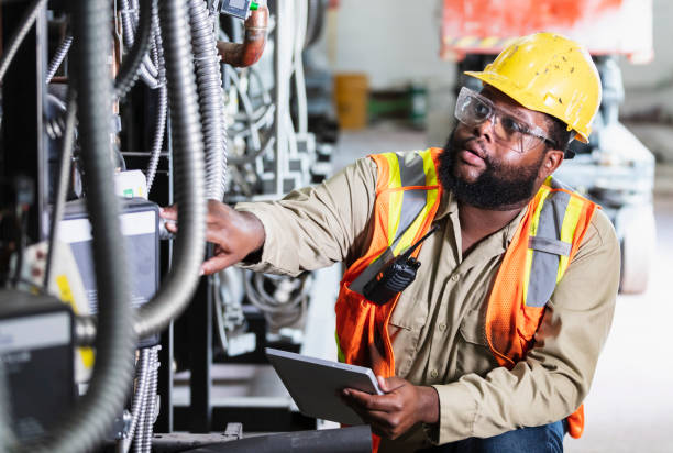 Best Affordable Emergency Electrician  in Vienna, IL