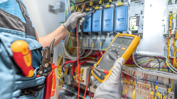 Best Emergency Electrical Repair  in Vienna, IL