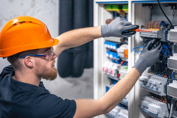 Best Affordable Emergency Electrician  in Vienna, IL